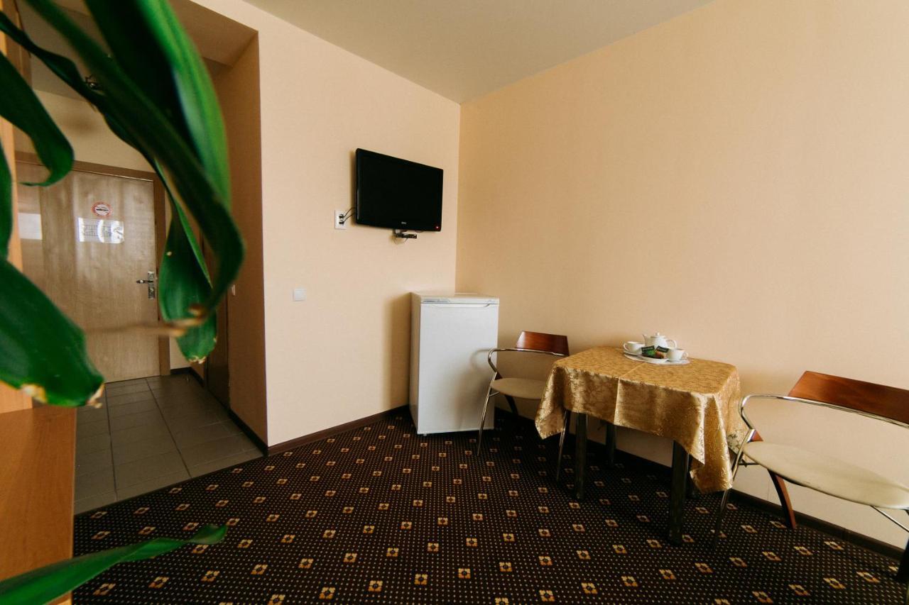 Hotel Praha Smolensk Zimmer foto